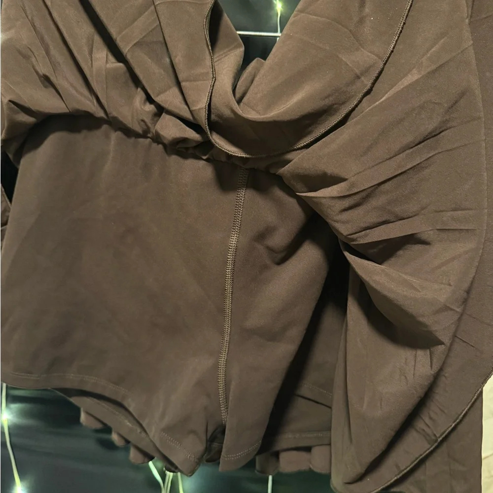 32. NWOT TNA Brown Pleated Mini Skirt - Picture 5 of 5
